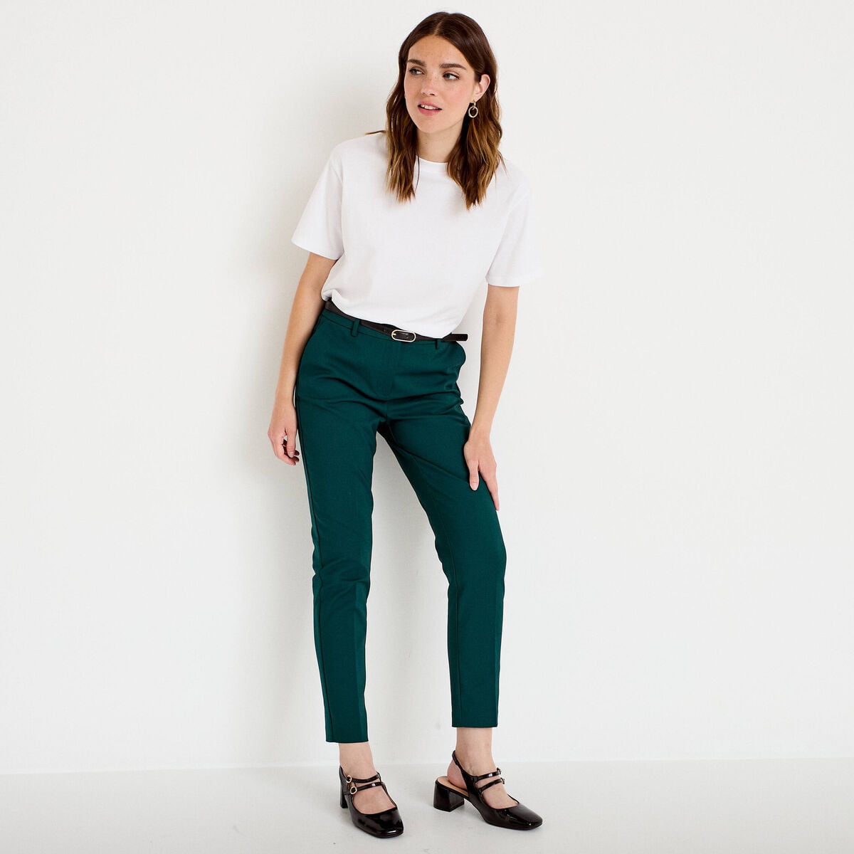 Pantalon cigarette ceintur&eacute; vert fonc&eacute; femme
