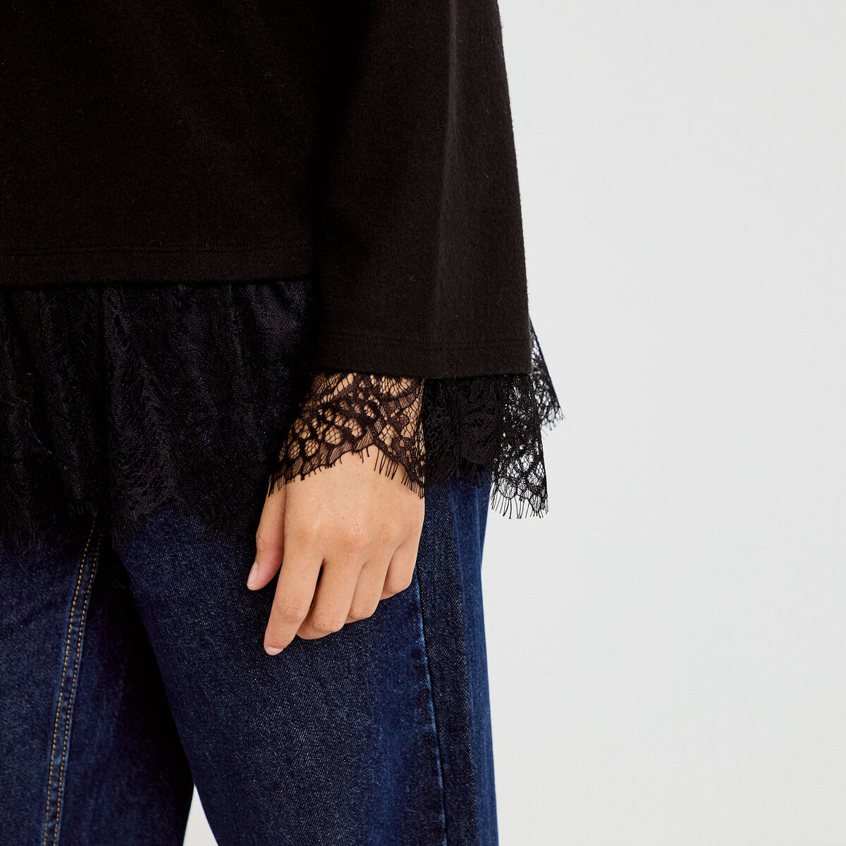 T-shirt manches longues avec dentelle noir femme