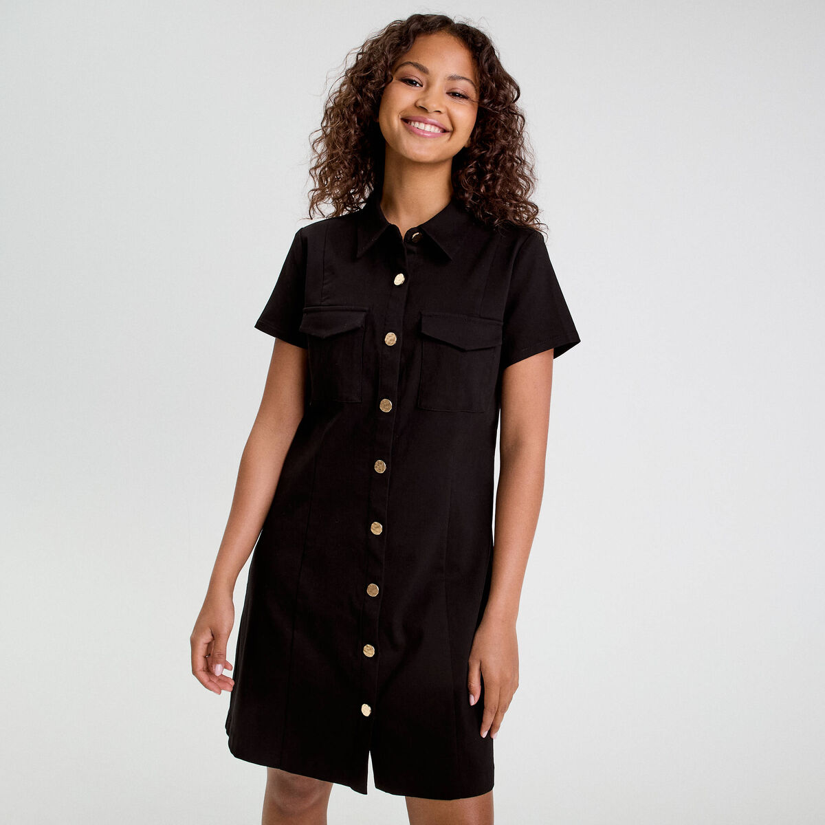 Robe droite boutonn&eacute;e noir femme