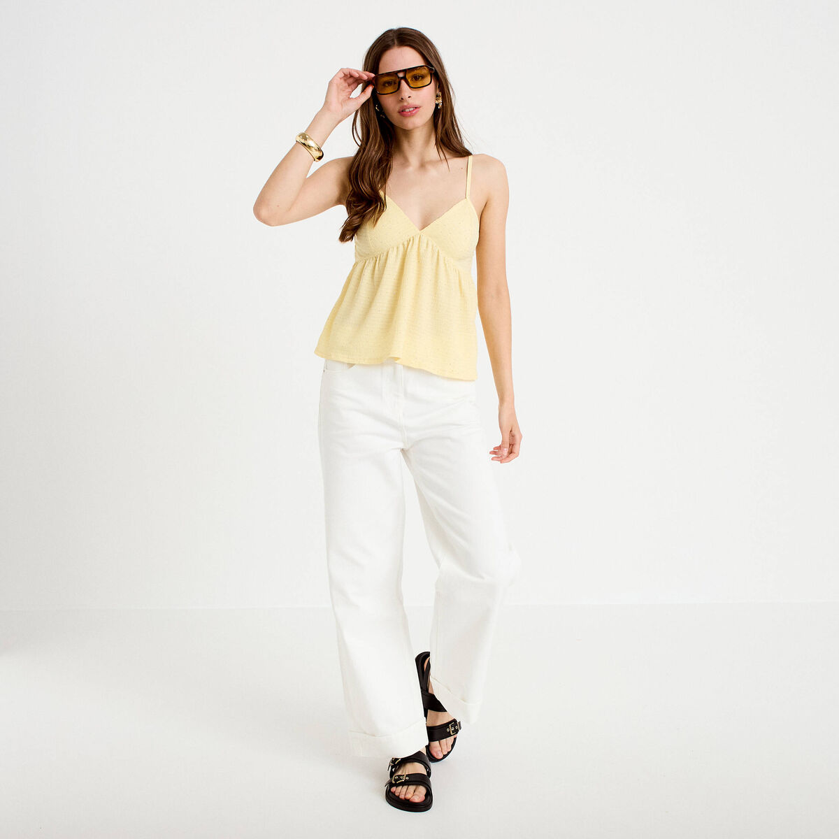 Top fines bretelles avec studs jaune pastel femme