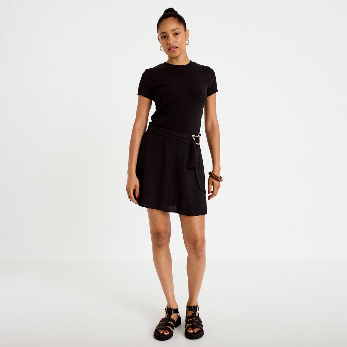 Jupe-short &eacute;vas&eacute;e courte noir femme