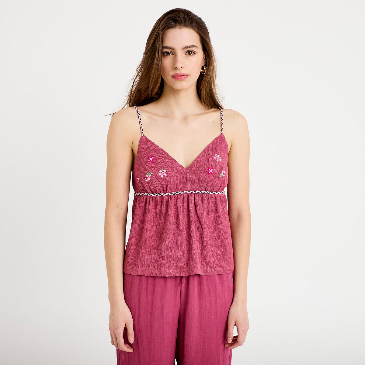 D&eacute;bardeur ajust&eacute; d&eacute;tail broderie prune femme