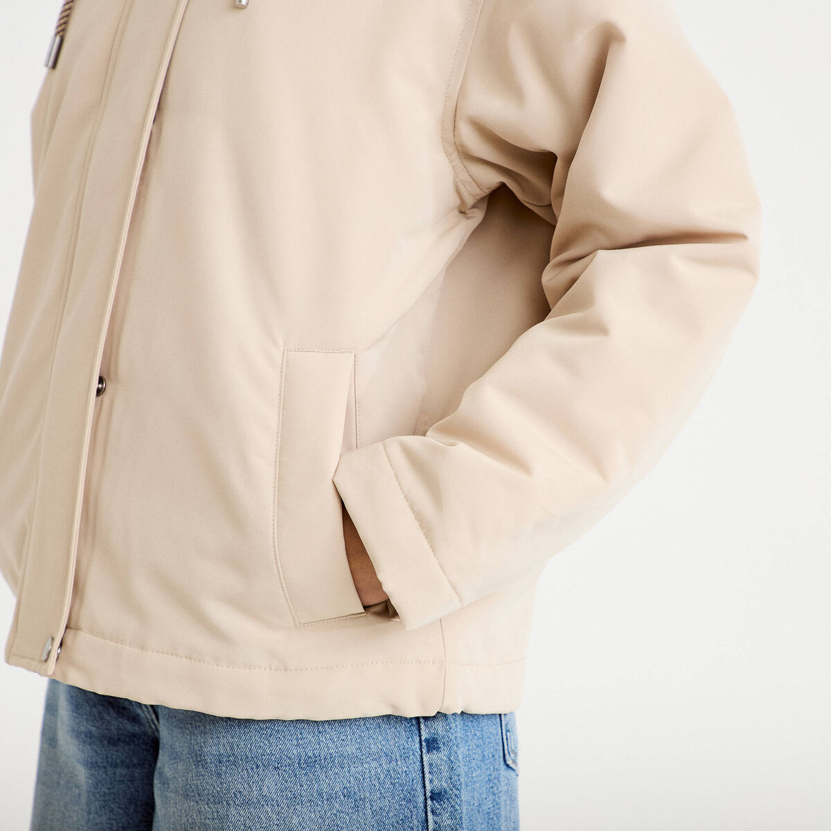 Parka courte &agrave; capuche manches longues beige femme