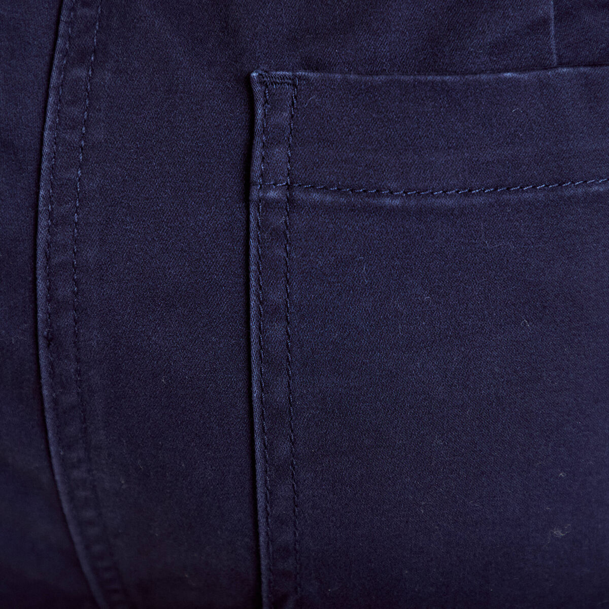 Pantalon chino avec ceinture amovible bleu marine femme