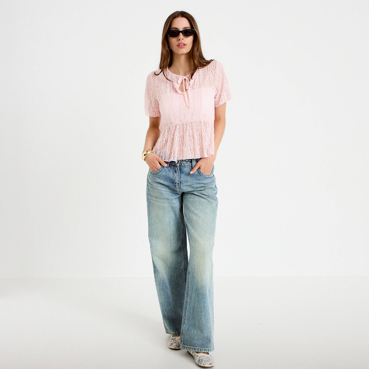 Blouse dentelle col rond manches courtes rose clair femme
