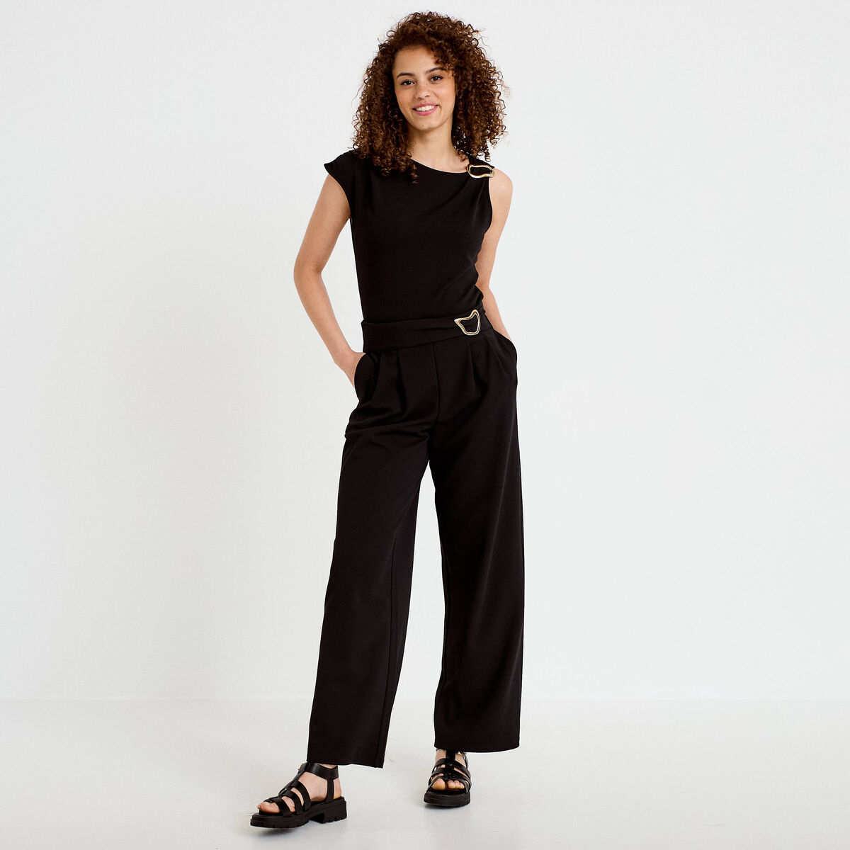 Pantalon large avec ceinture &agrave; bijou noir femme