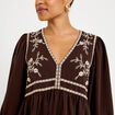 Robe droite courte col v manches 3/4 marron fonc&eacute; femme