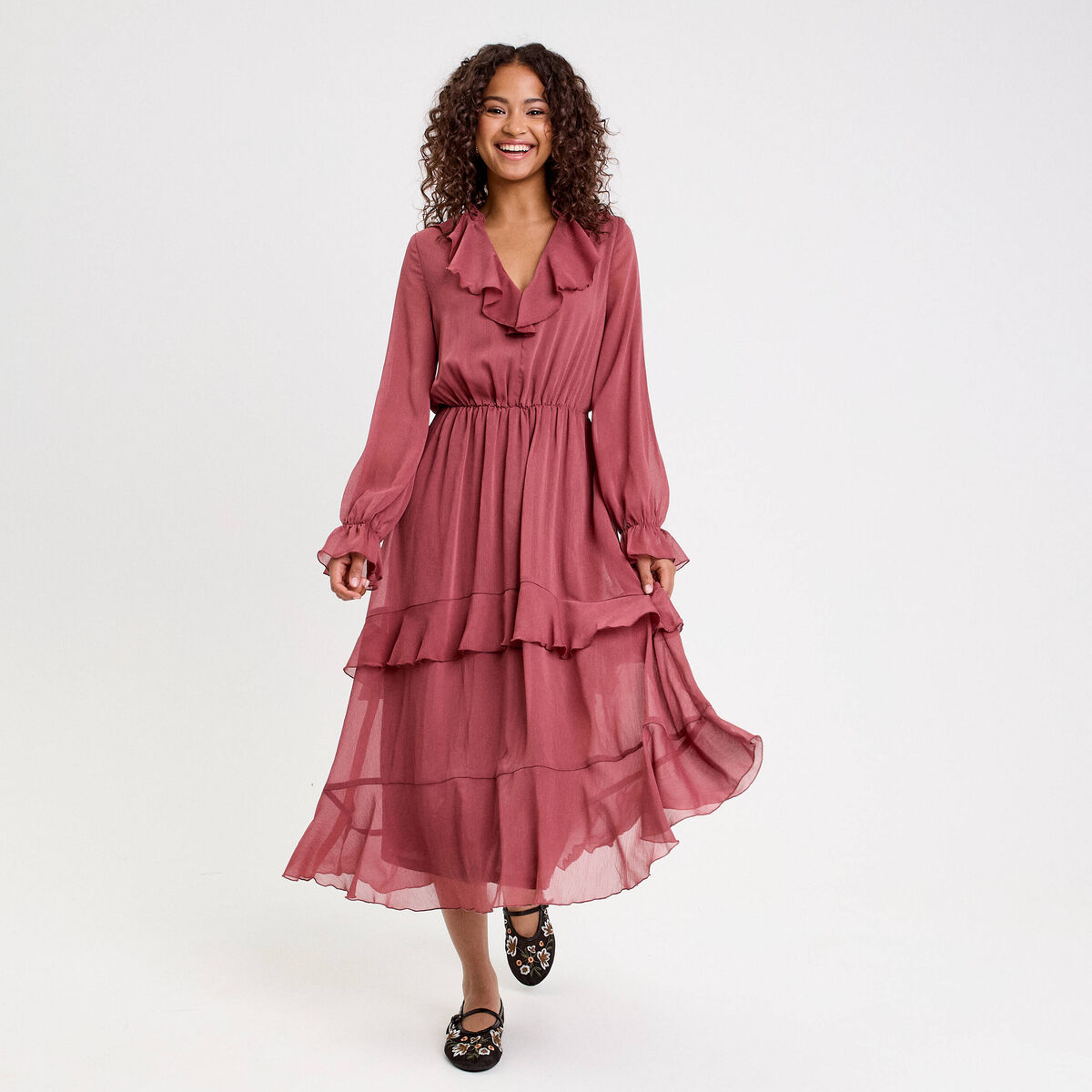Robe longue &eacute;vas&eacute;e volants vieux rose femme