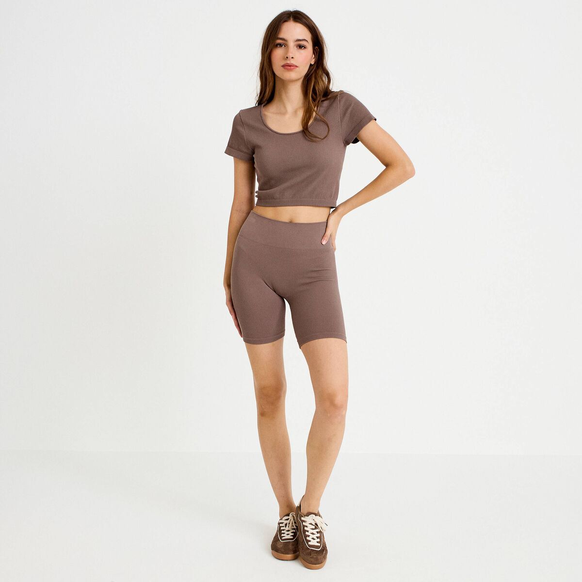 Crop top sans couture col rond marron clair femme
