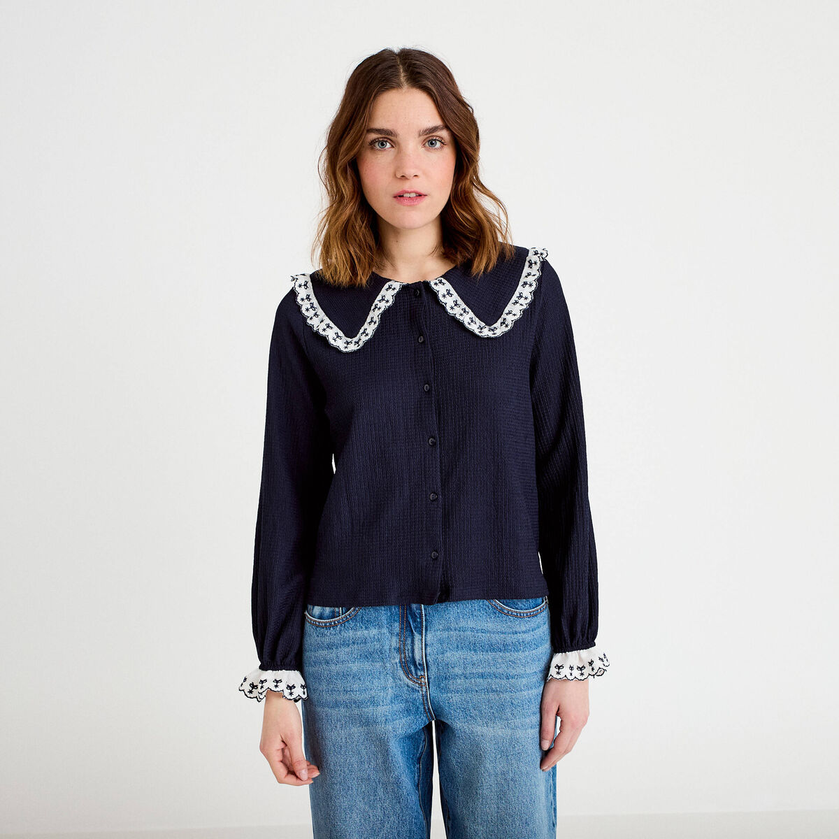 Blouse broderie manches longues bleu marine femme