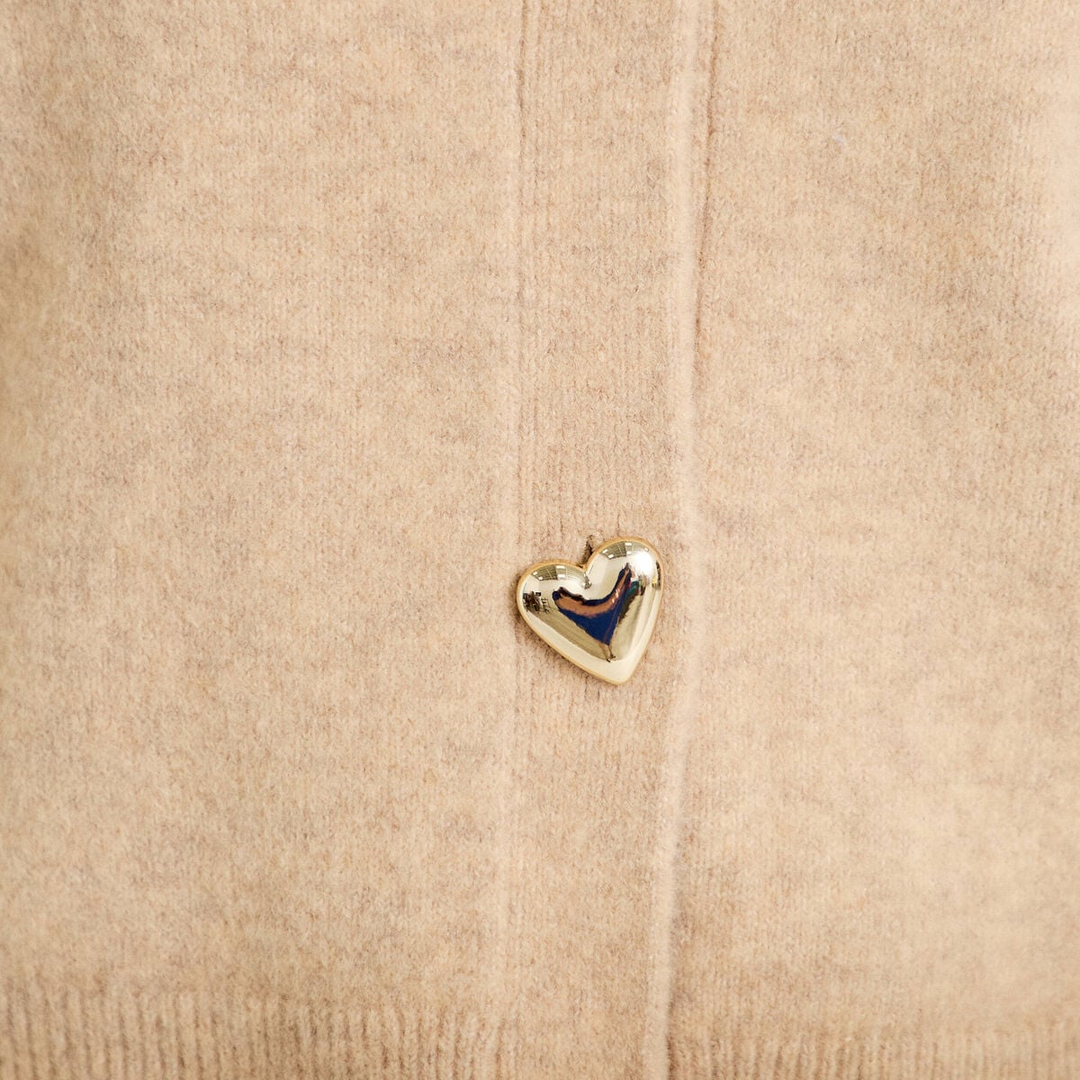 Gilet boutons coeur beige femme
