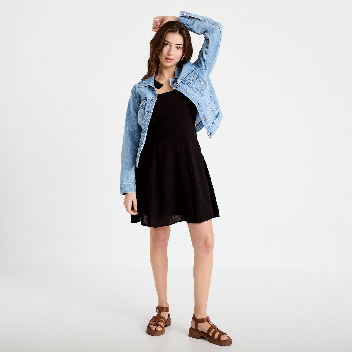 Robe patineuse courte &agrave; fines bretelles noir femme