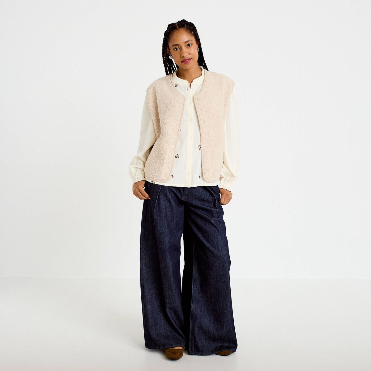 Blouse droite courte col v broderie ivoire femme