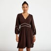 Robe courte &eacute;vas&eacute;e col v manches 3/4 marron fonc&eacute; femme