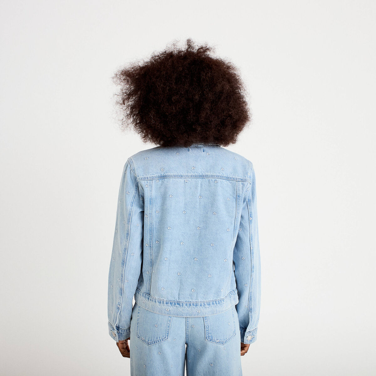 Veste jean droite courte col classique bleu clair femme