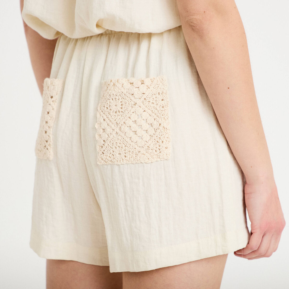 Short coupe flare ecru femme