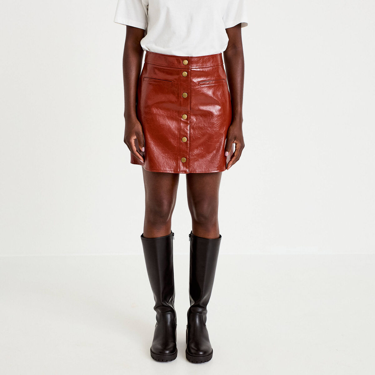 Jupe trap&egrave;ze courte en similicuir marron cognac femme