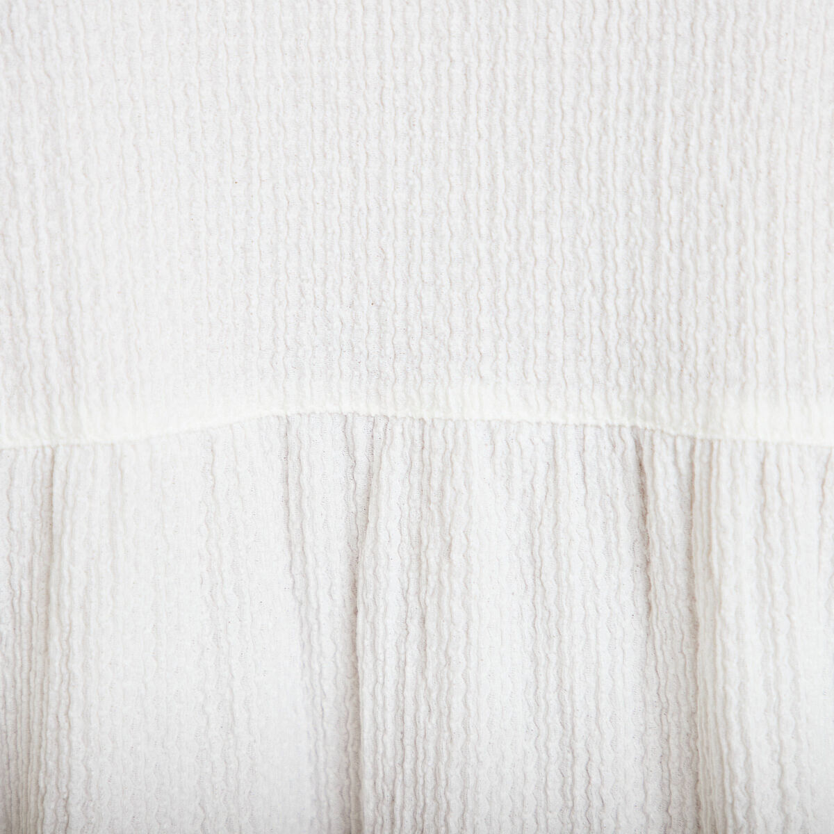 Blouse plastron brod&eacute; manches courtes ecru femme