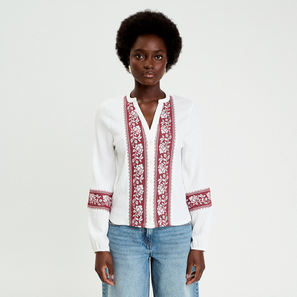 Blouse brod&eacute;e col tunisien ecru femme
