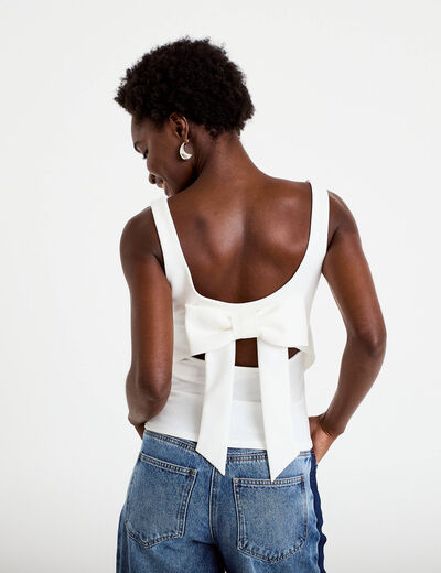 Top cintr&eacute; sans manches col carr&eacute; ecru femme
