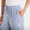 Pantalon large taille haute brod&eacute; bleu clair femme