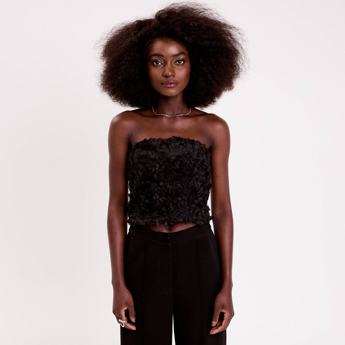 Bustier cropped fleurs en relief noir femme