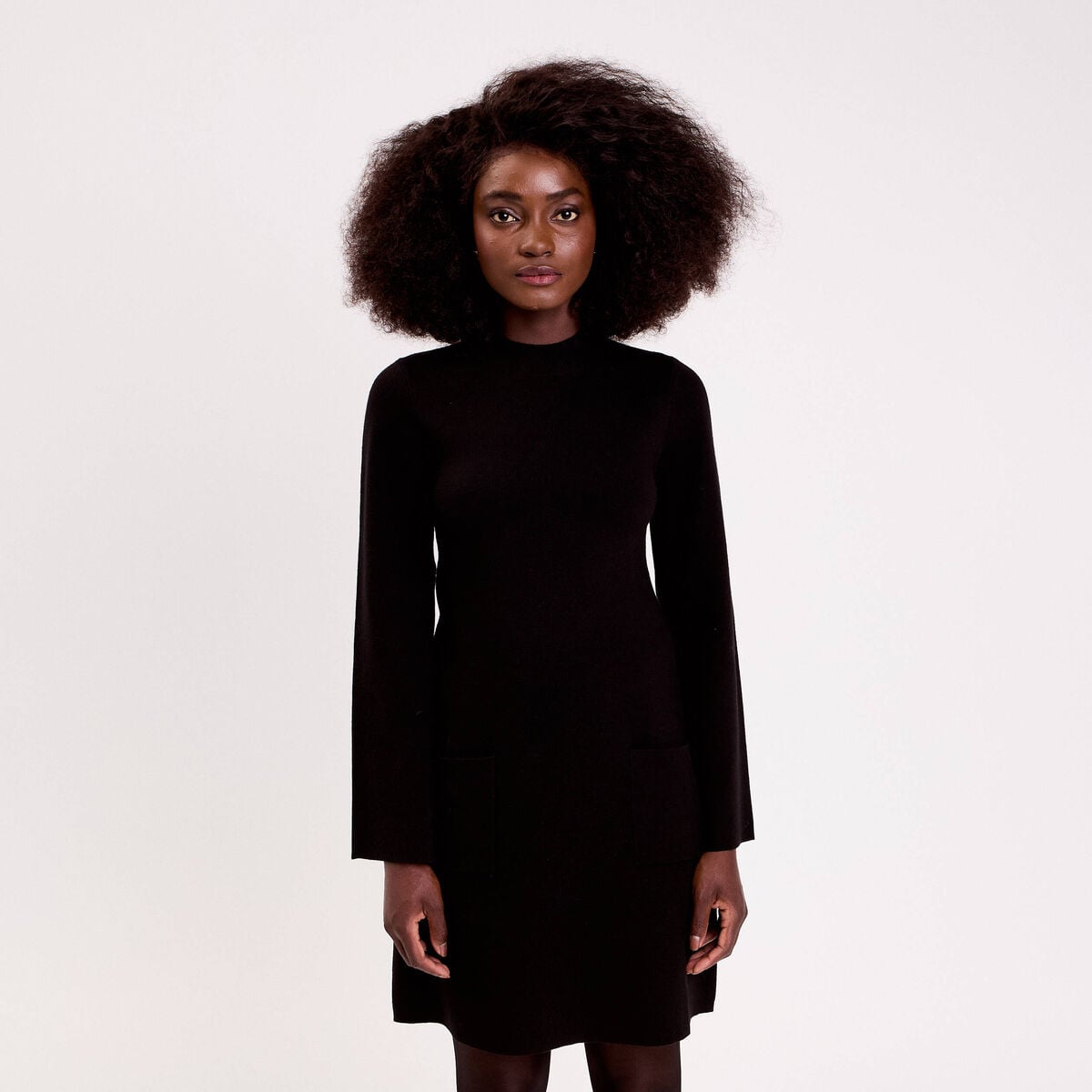 Robe manches longues col montant noir femme