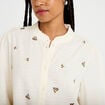 Blouse droite courte col v broderie ivoire femme