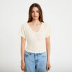 T-shirt ajour&eacute; col v manches courtes ecru femme