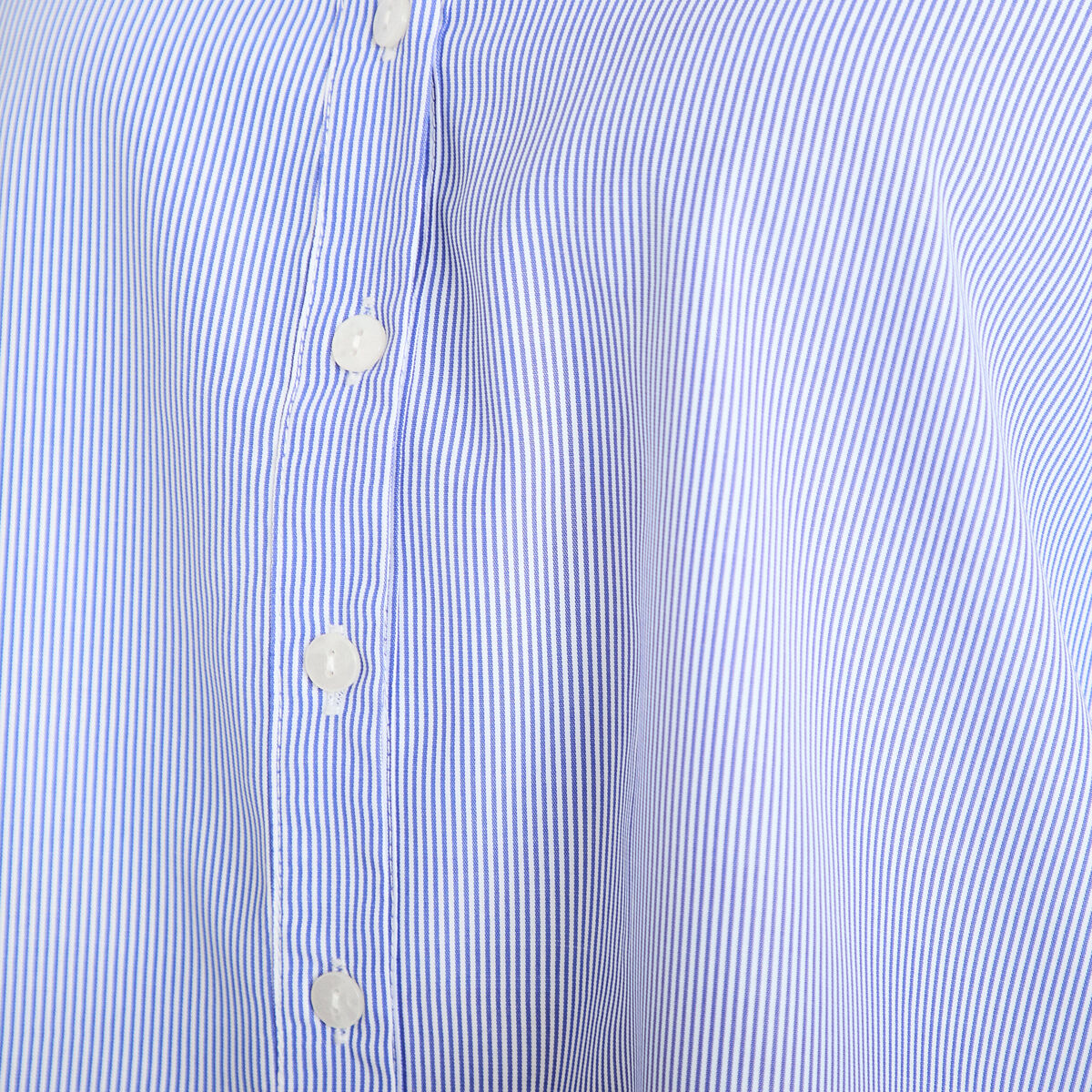 Blouse brod&eacute;e col V manches 3/4 bleu roi femme