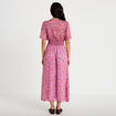 Robe longue &eacute;vas&eacute;e voile manches courtes rose femme