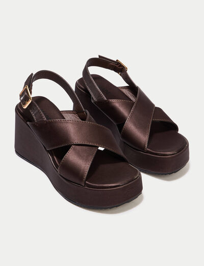 Sandales &agrave; talon effet satin&eacute; bordeaux femme