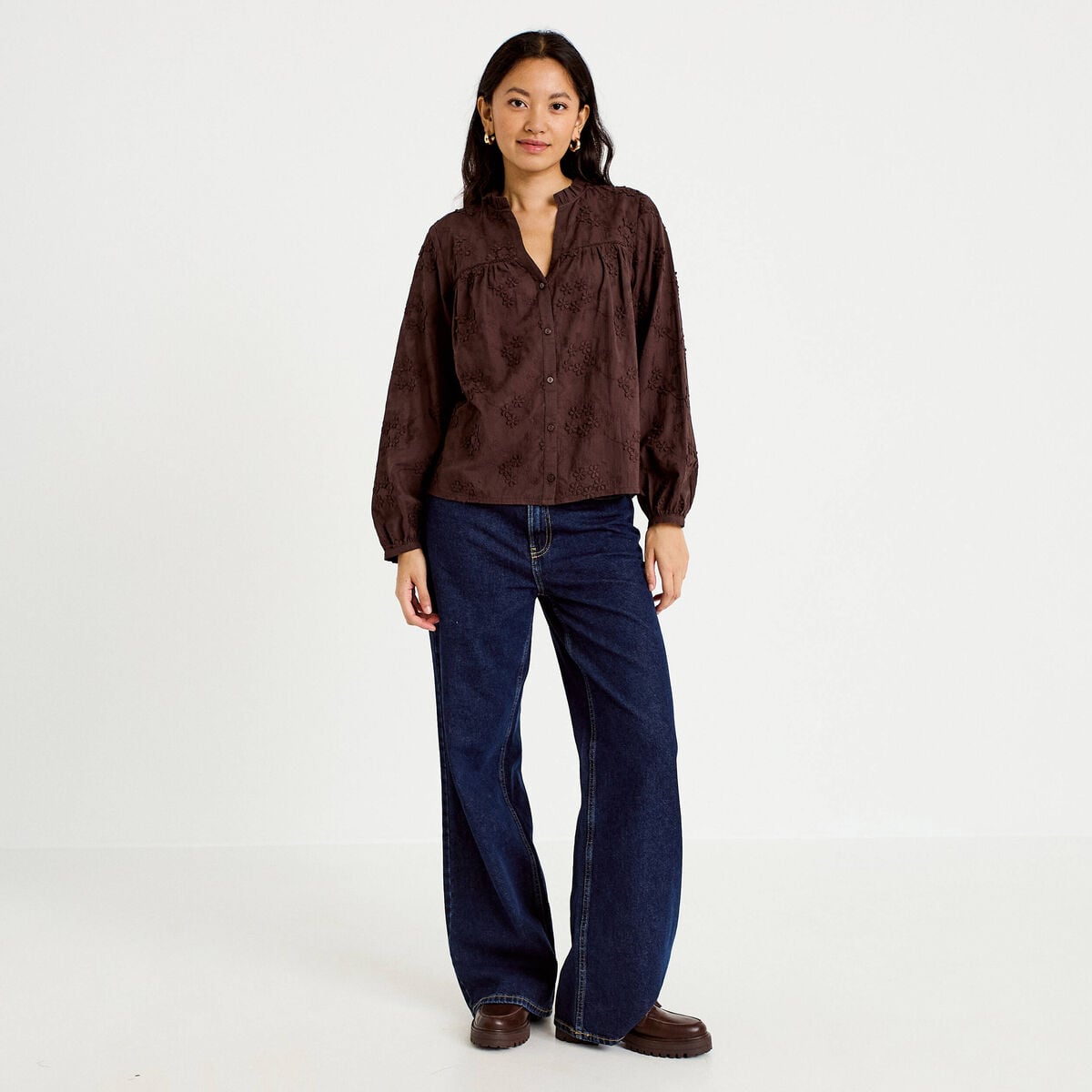 Blouse droite col rond manches longues marron fonc&eacute; femme