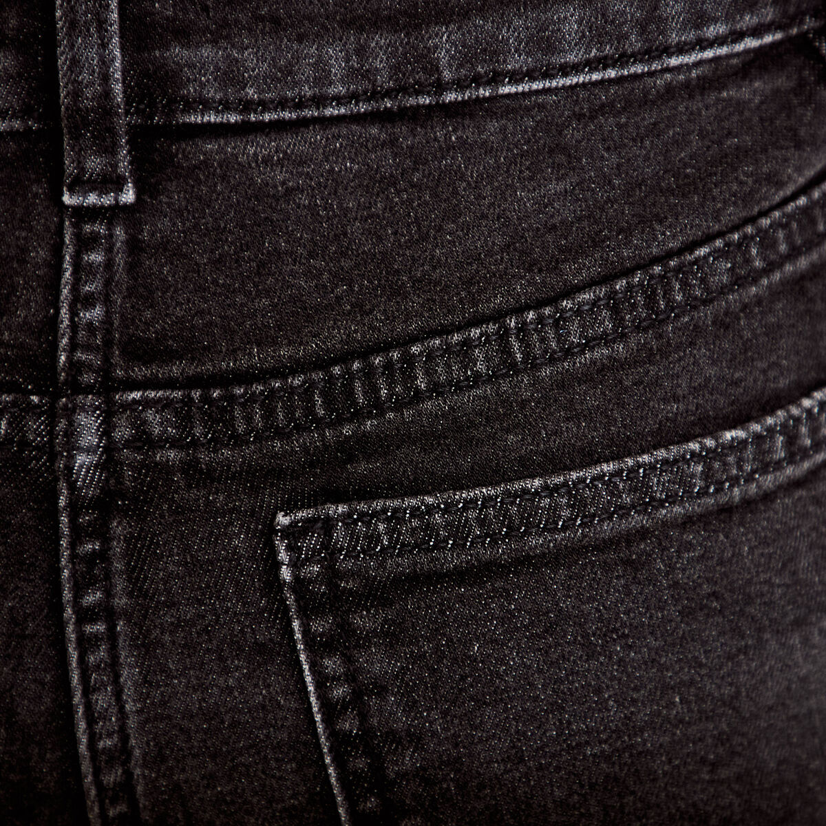 Short slim en jean denim noir femme