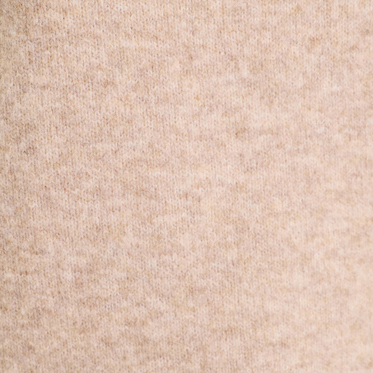 Pull col roul&eacute; manches longues beige femme
