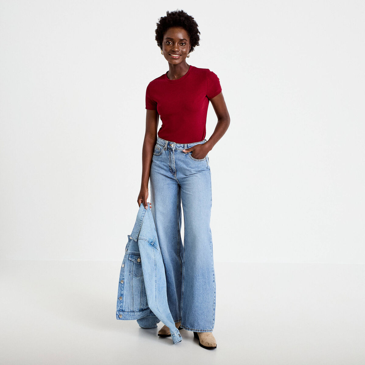 T-shirt c&ocirc;tel&eacute; ajust&eacute; manches courtes rouge femme