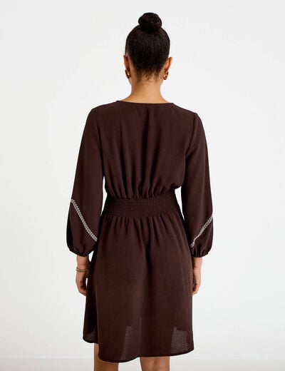 Robe courte &eacute;vas&eacute;e col v manches 3/4 marron fonc&eacute; femme