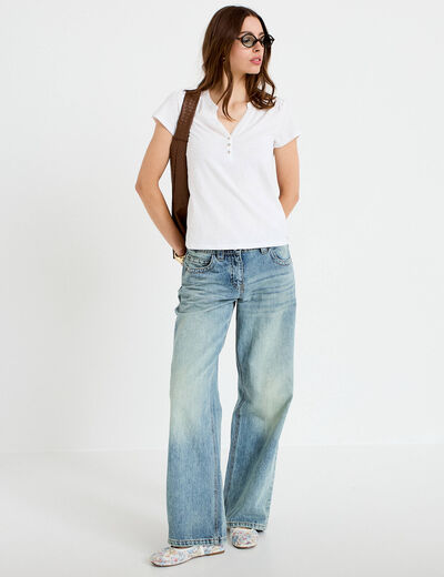 T-shirt boutonn&eacute; sur le devant blanc femme
