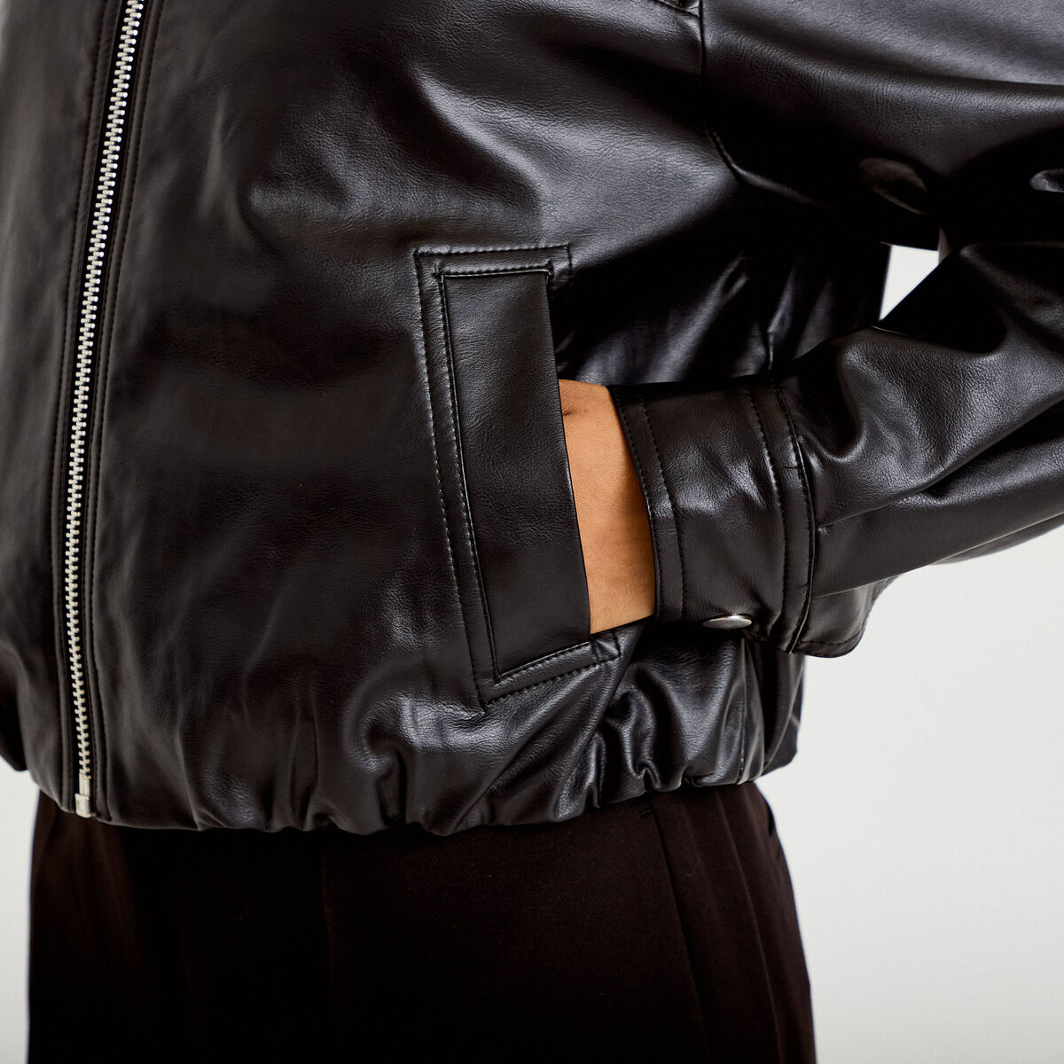 Veste effet boule manches longues noir femme