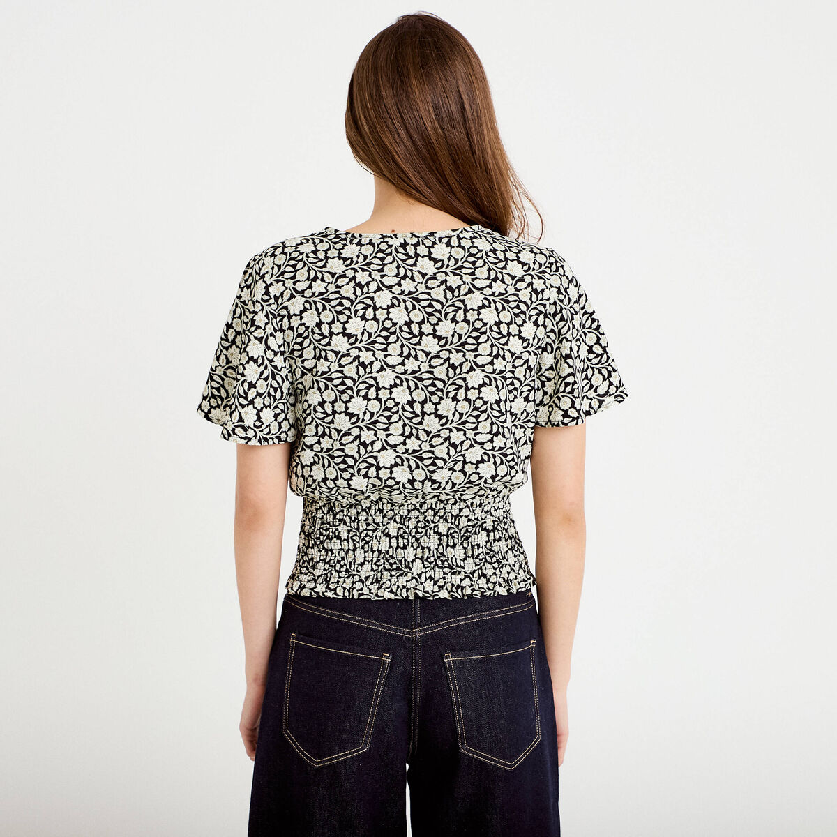 Blouse cintr&eacute;e cropped manches courtes noir femme