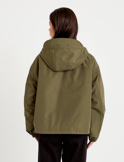 Veste courte bas resserr&eacute; &agrave; capuche vert kaki femme