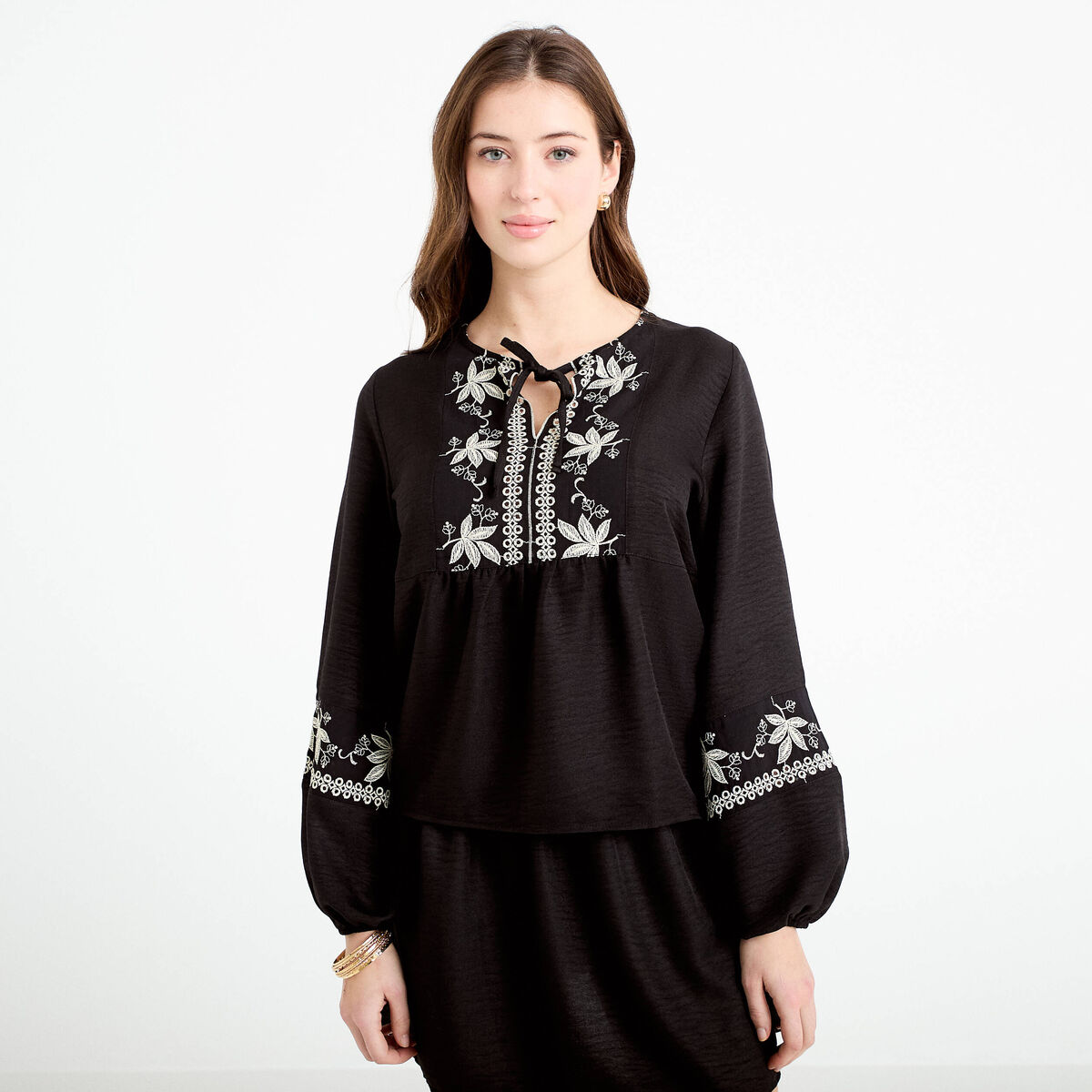Blouse ample broderie noir femme