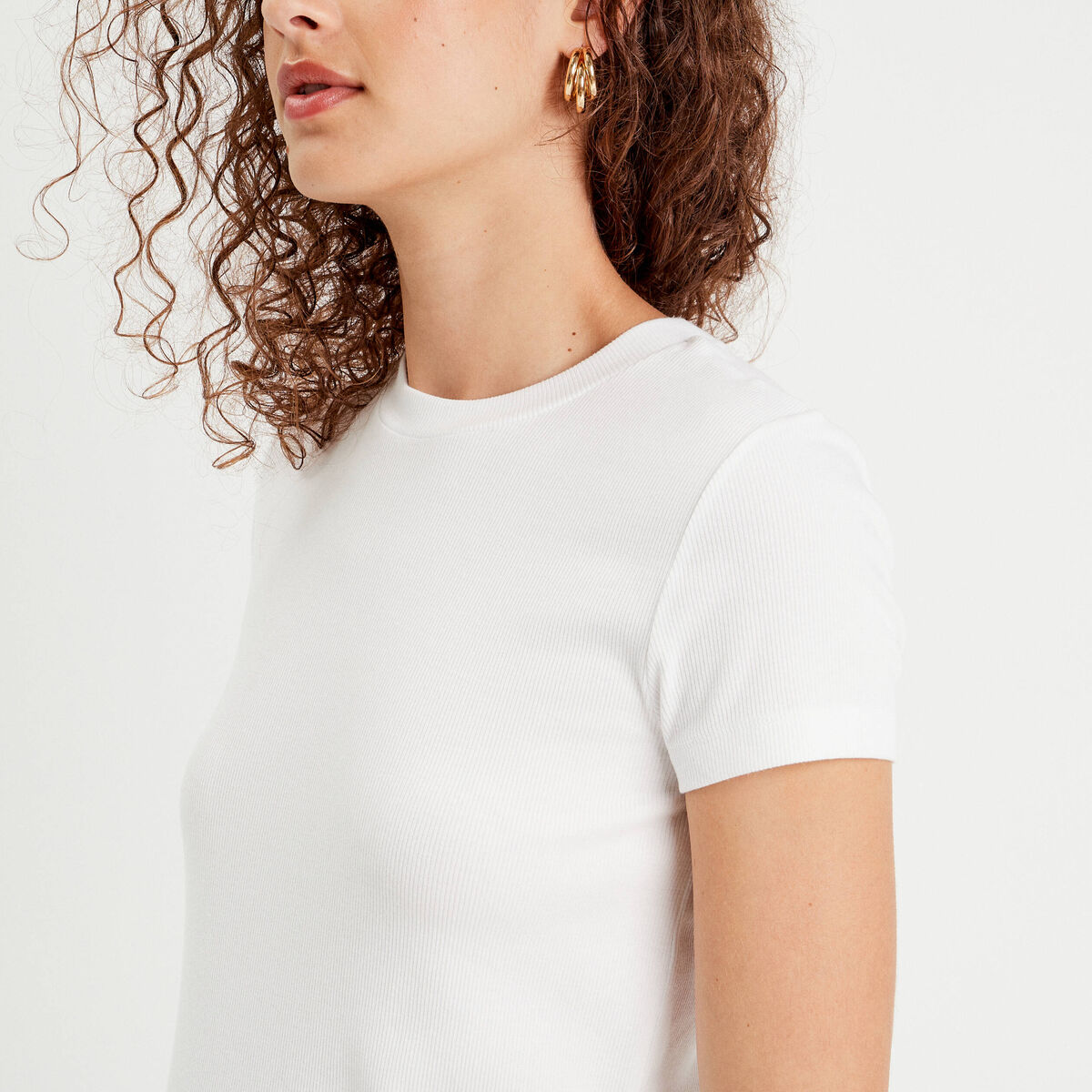 T-shirt c&ocirc;tel&eacute; ajust&eacute; manches courtes blanc femme