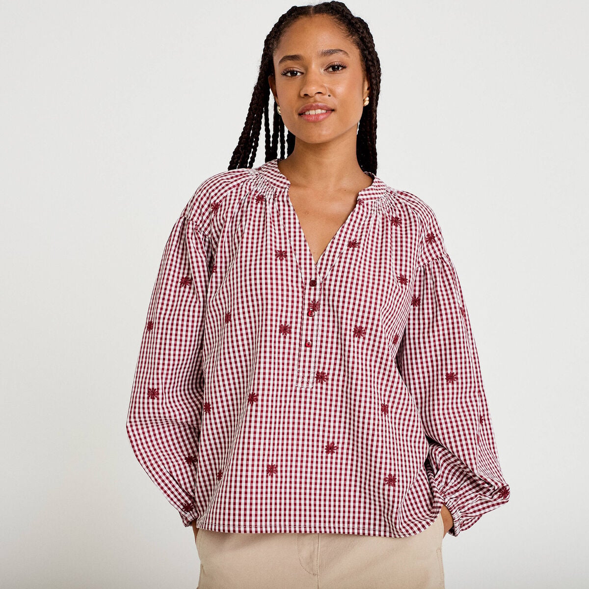 Blouse vichy brod&eacute;e rouge femme