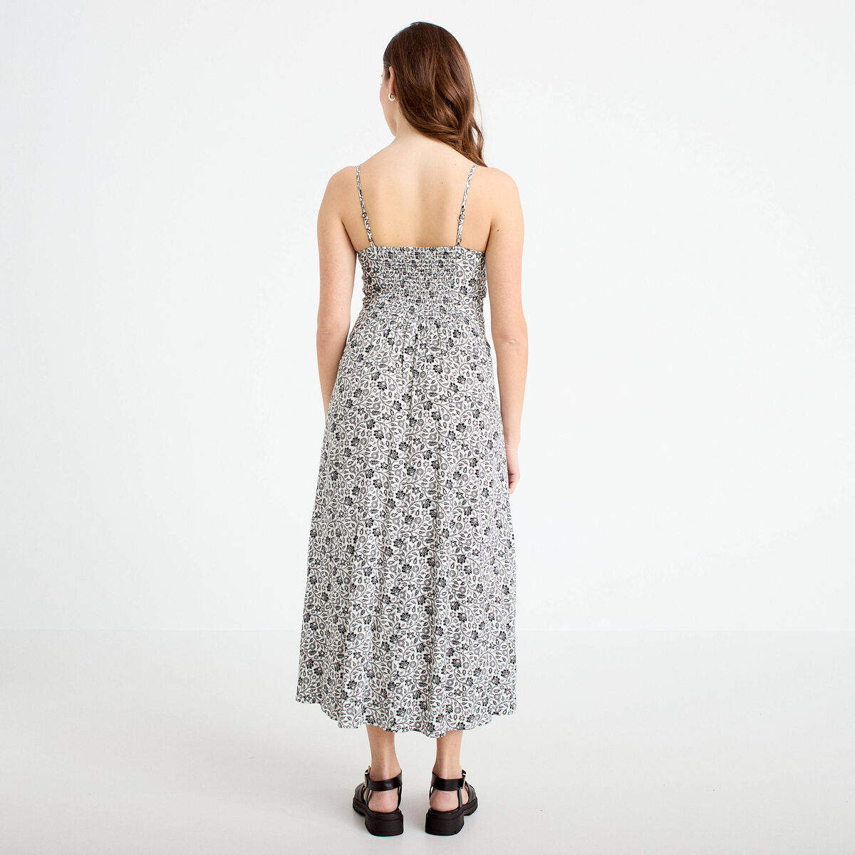 Robe longue d&eacute;collet&eacute; &agrave; fines bretelles blanc femme