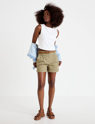 Short chino ceintur&eacute; vert femme