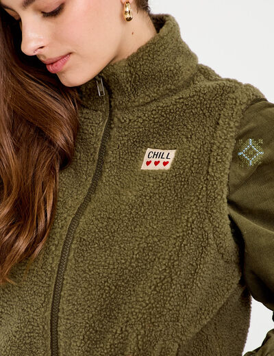 Veste sans manches col montant bouclette vert kaki femme