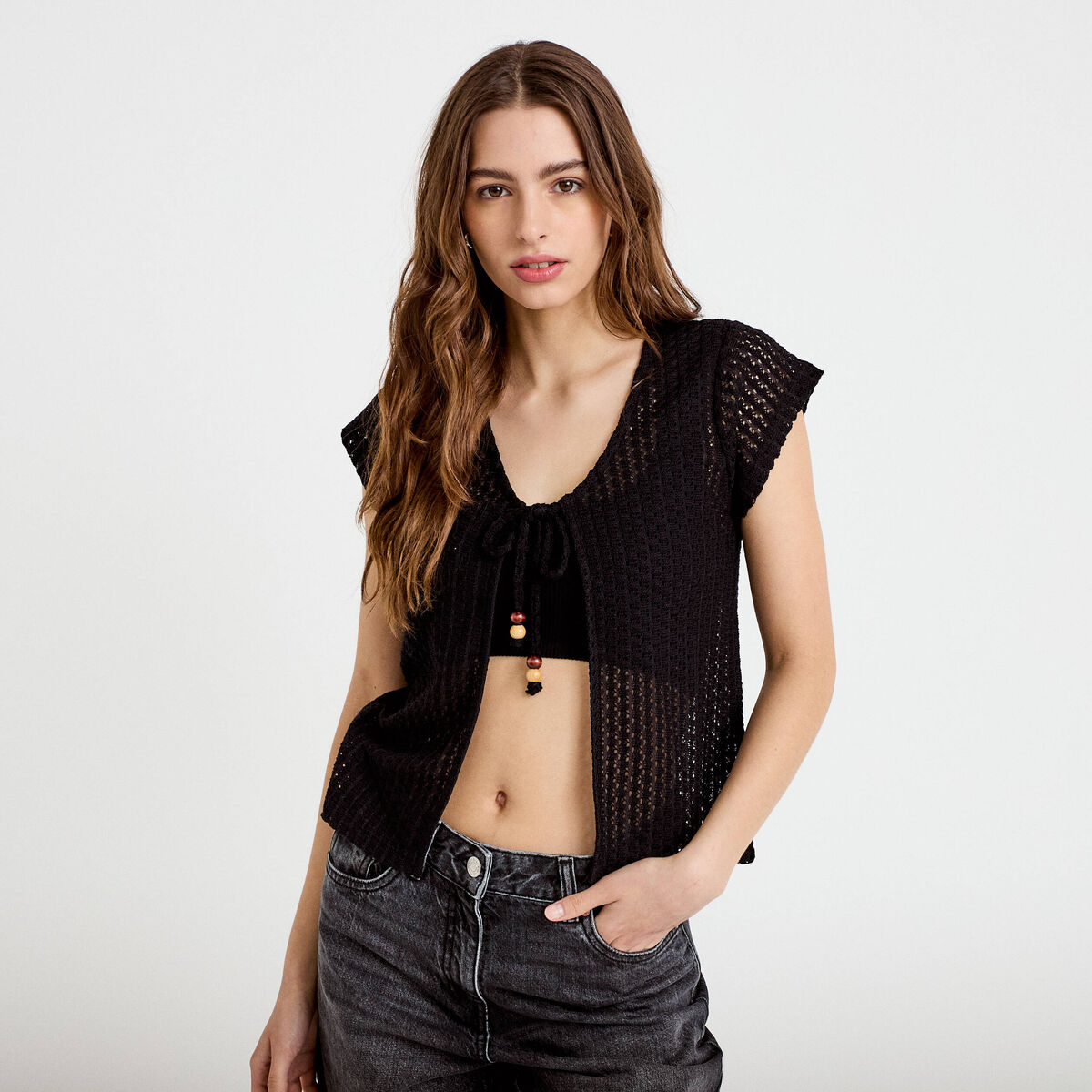 Gilet manches courtes aspect dentelle noir femme