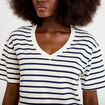 T-shirt col v manches courtes bleu fonc&eacute; femme