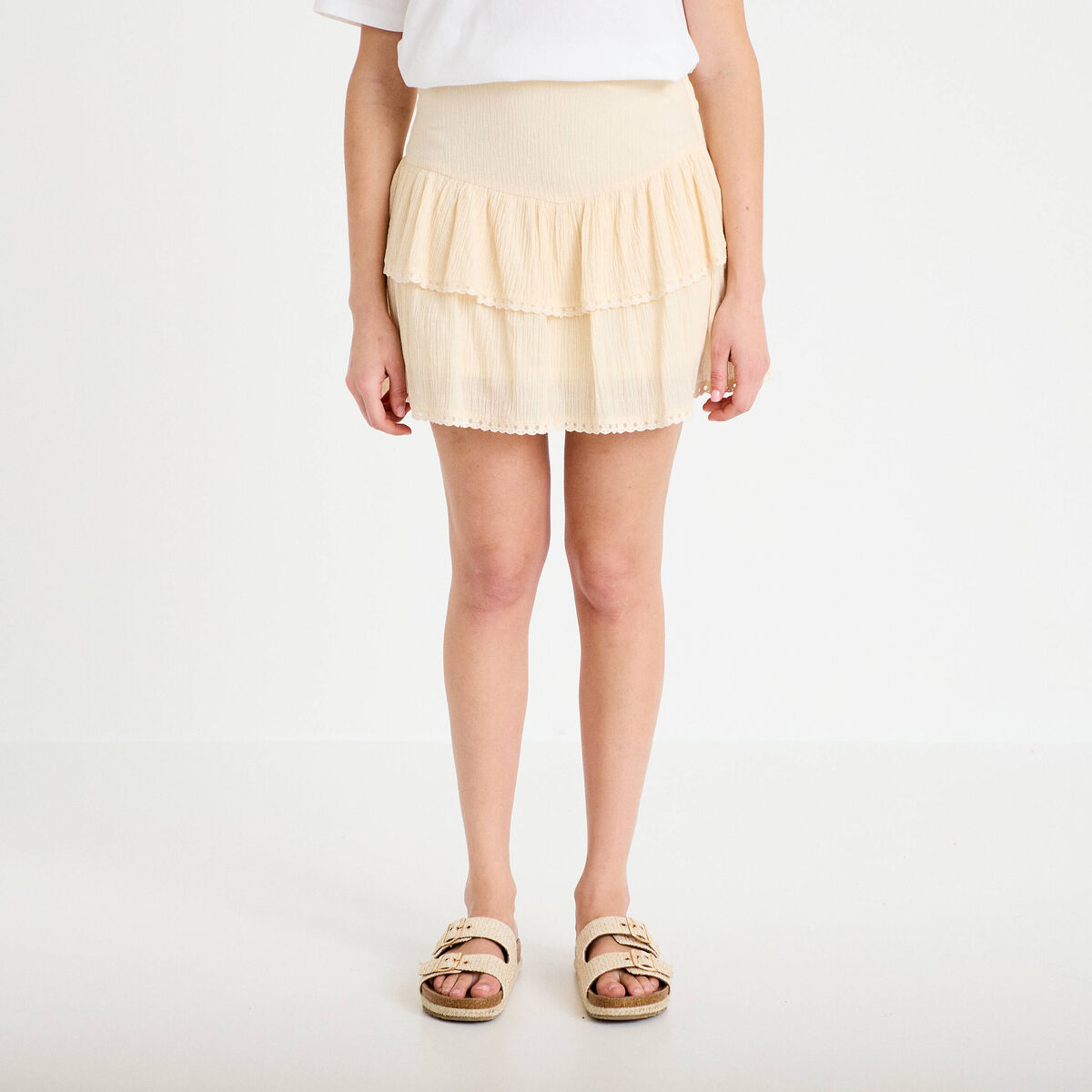 Jupe courte &eacute;vas&eacute;e ecru femme